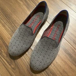 Rothy’s size 9 gray charcoal grid loafers.